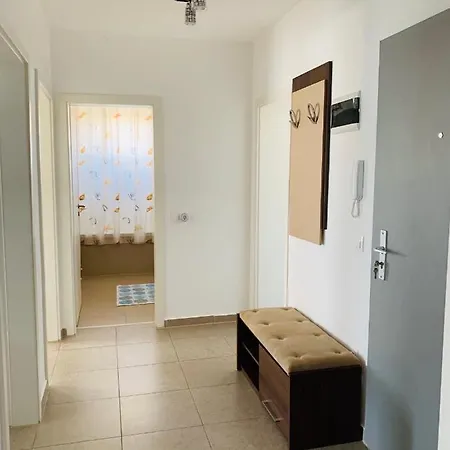 Marius Apartment *